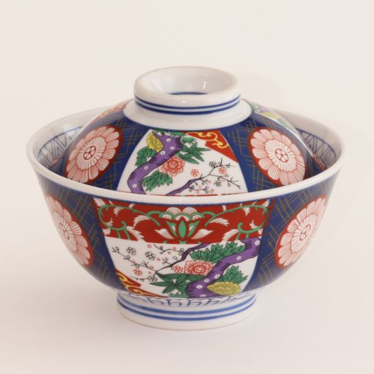 春山製陶の錦牡丹反蓋付丼