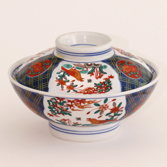 春山製陶の錦花鳥平蓋付丼